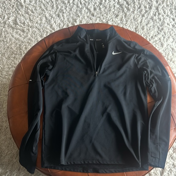 2 Nike Running 1/2 zip up Dri-Fit tops - Picture 5 of 7